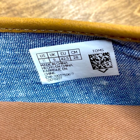 Toms pink striped loafers size 11 - Picture 7 of 7